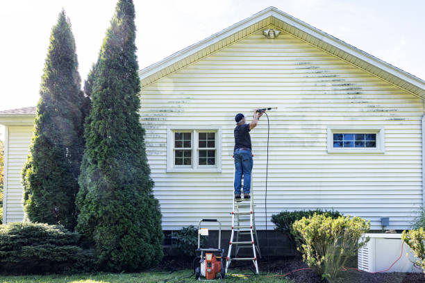 Best Roof Power Washing Services  in Giddings, TX