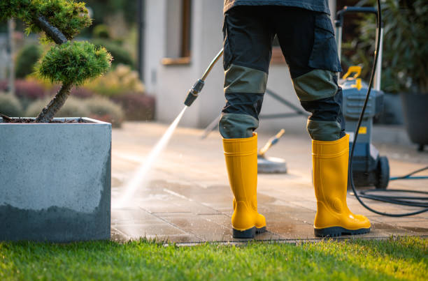 Best Garage Pressure Washing  in Giddings, TX